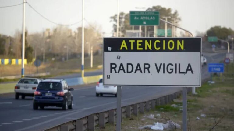 Ojo con los radares: Funes aumentó un 50% las sanciones por exceso de velocidad y las multas alcanzan los 350 mil pesos