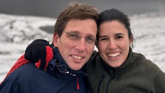 Cuántos hijos tiene Teresa Urquijo y cómo es su relación con José Luis Martínez-Almeida?
