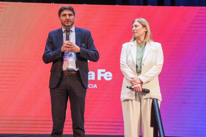 Para Pullaro, ?Santa Fe está preparada como nunca para enfrentar al dengue?