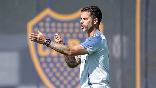 Gago quiere acelerar por un ex futbolista de Racing para sumarlo a Boca como refuerzo