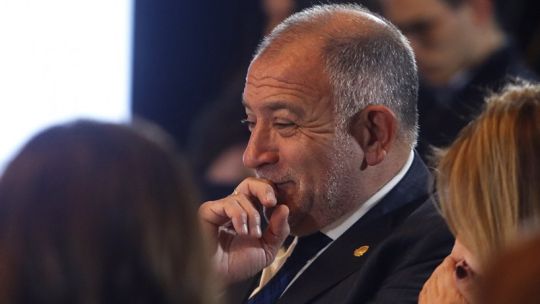 Gobierno busca a Luis Juez en medio de sesiones extraordinarias: estaría de vacaciones en Aruba