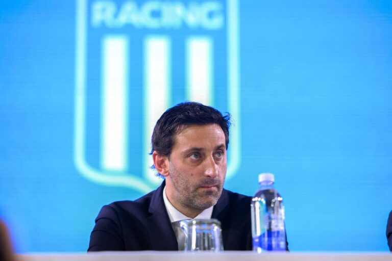 Racing fue inhibido por FIFA, pero el club asegura que ya está resuelto