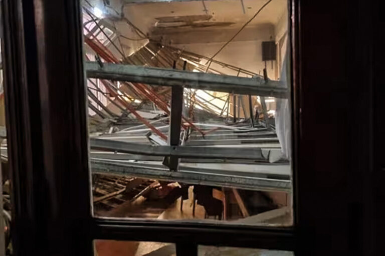 Cayó el techo de un salón de fiestas tras un cumpleaños