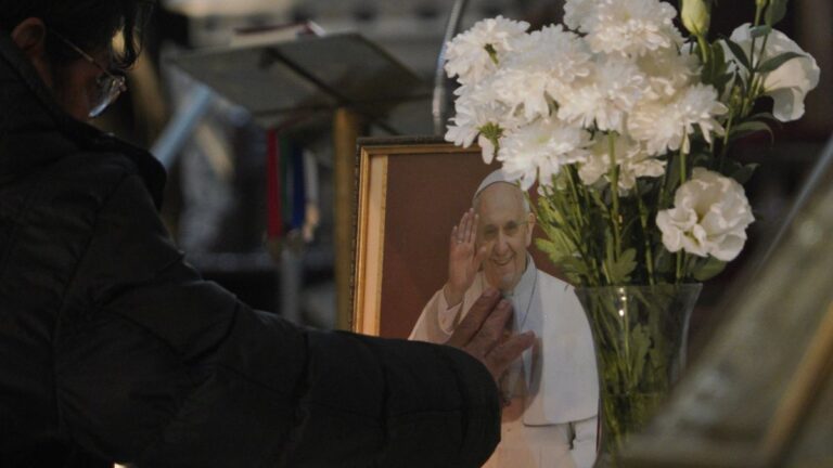 El Papa Francisco se volvió tendencia en la quiniela: los diez números más buscados