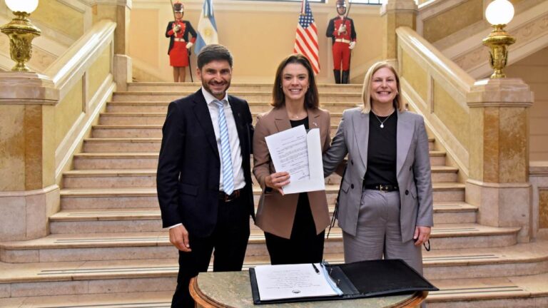 Pullaro se reunió con la embajadora interina de los Estados Unidos en Argentina