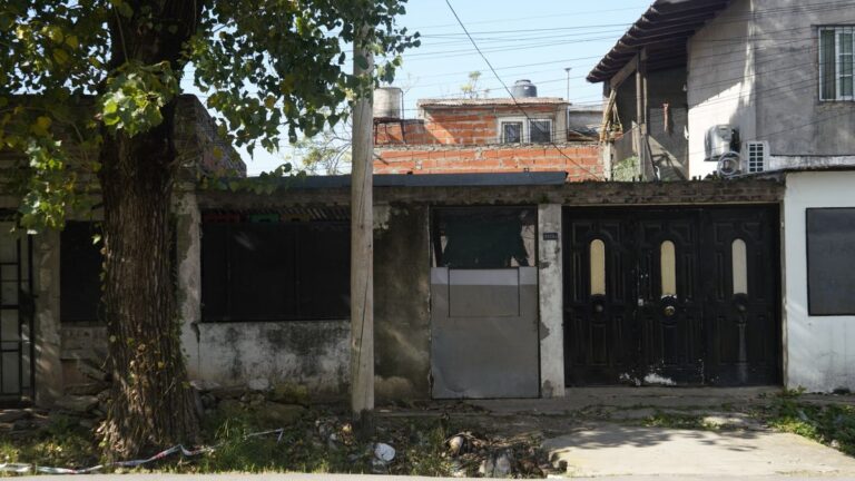 Un hombre fue asesinado a puñaladas en una barbería de barrio Ludueña