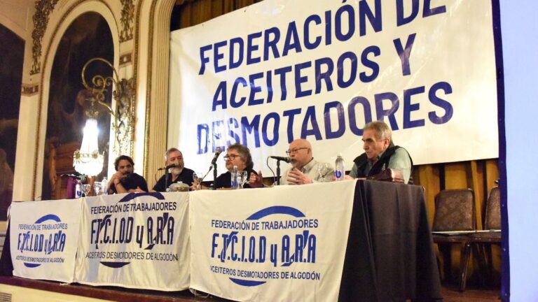 Sindicatos avanzan en un frente contra la política económica del gobierno