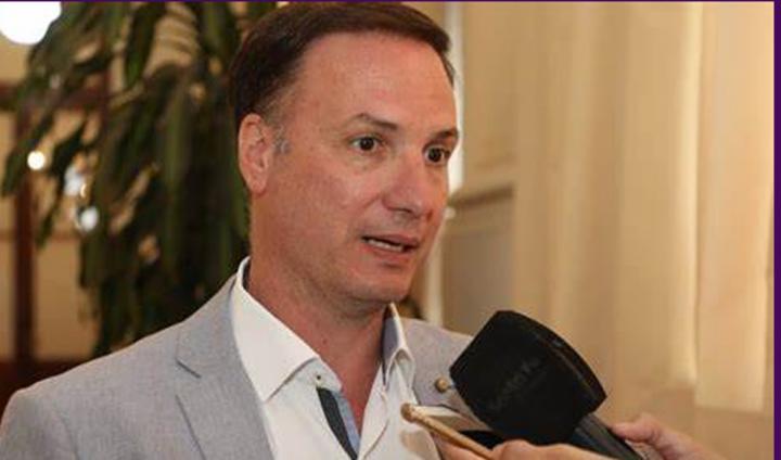 Enrico criticó a Milei y habló del ?desprecio» por el interior del país