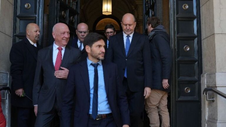 «En el bolsillo, nada»: Pullaro tras la primera reunión en la Corte por deuda previsional