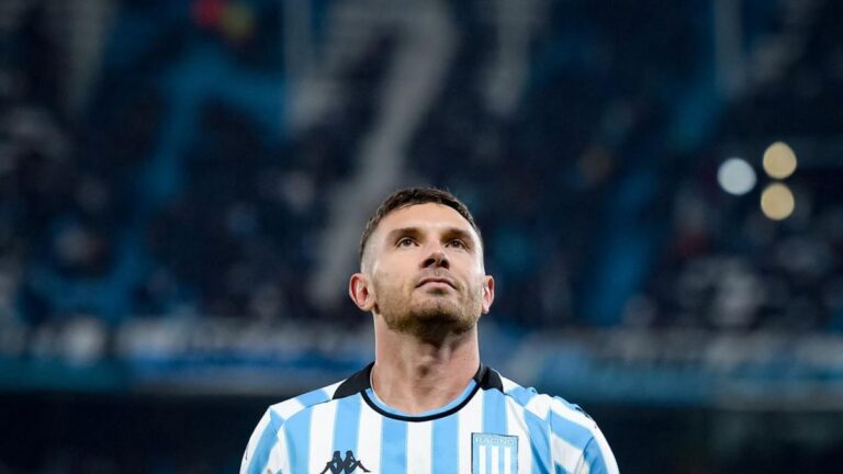 Terminó el sueño para River: Racing blindó a Maravilla Martínez con una cláusula récord