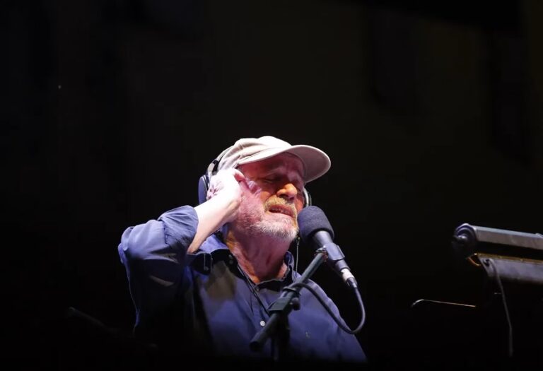 Antes de su llegada al país, Silvio Rodríguez abre su gira latinoamericana con un concierto gratuito en La Habana