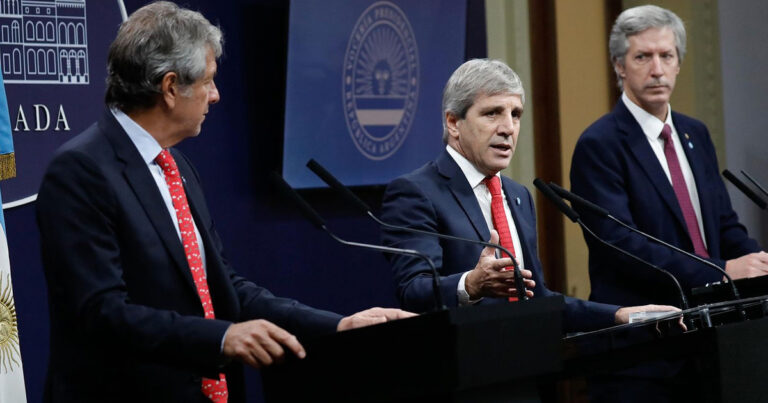 Por primera vez en un año, en junio entraron más dólares de los que salieron gracias a la superliquidación de soja