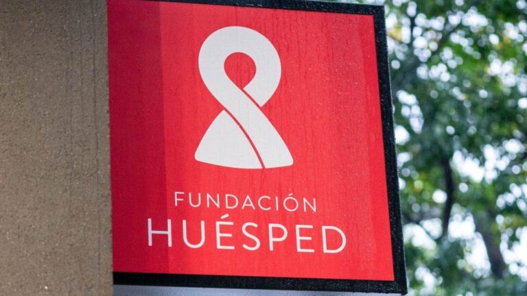 Fundación Huésped, en alerta: más pacientes, menos recursos y un Estado ausente
