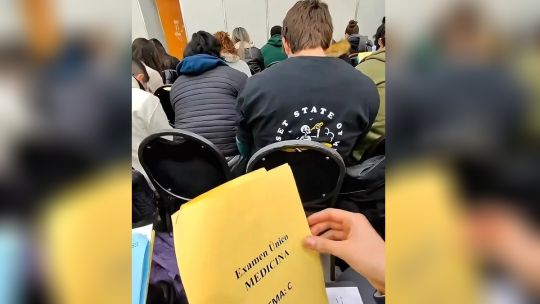 Hecho con lentes para filmar: difunden un nuevo video del supuesto fraude en el examen de residencias médicas