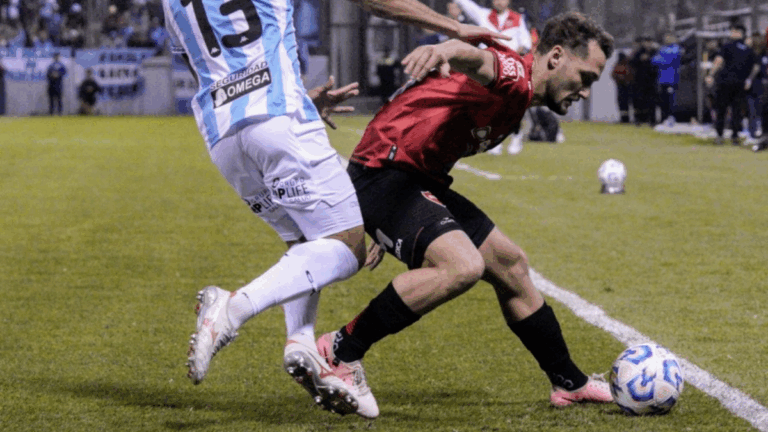 Newell’s se fue al descanso con un empate pese a jugar mejor