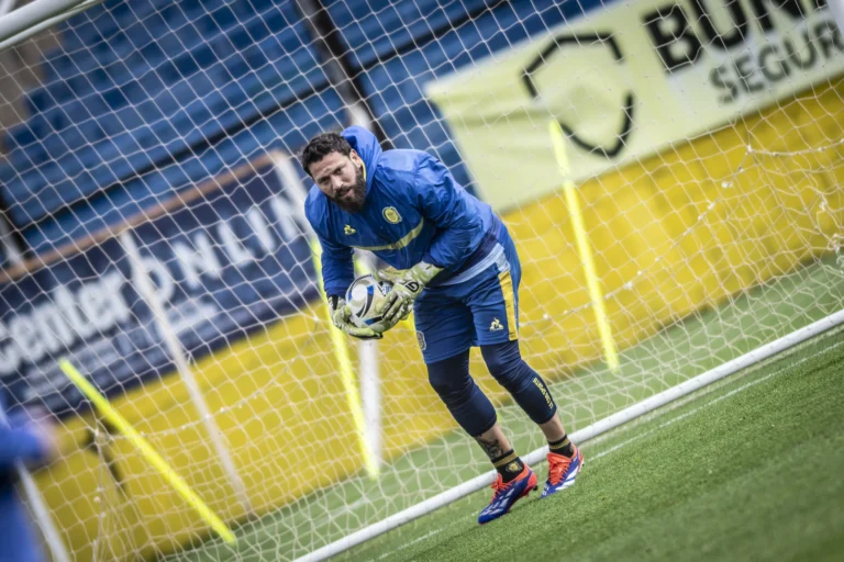 Quinto capítulo: Central recibe al siempre rústico equipo de Riestra con la necesidad de mejorar su rendimiento