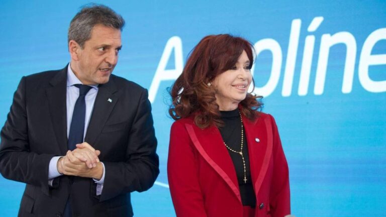 El peronismo santafesino, atento a los movimientos de Cristina Kirchner y Massa