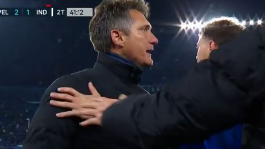 Guillermo Barros Schelotto explotó de furia contra el cuarto árbitro