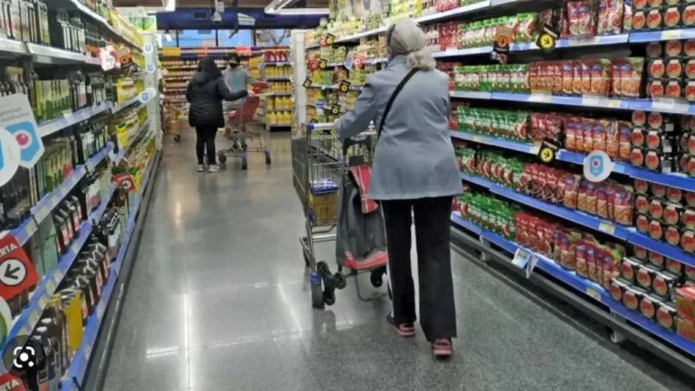 Cuánto necesitó un hogar rosarino para no ser pobre en julio?