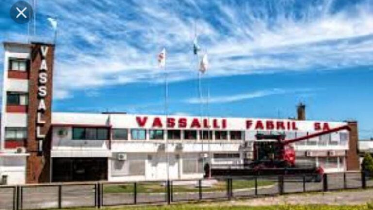 Vassalli: se agrava el conflicto por la falta de pago de salarios