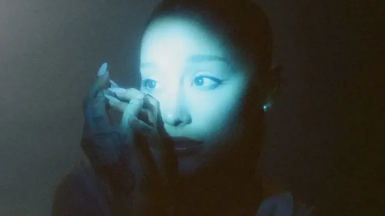 Ariana Grande anunció las fechas de su gira «Eternal Sunshine», la primera en siente años