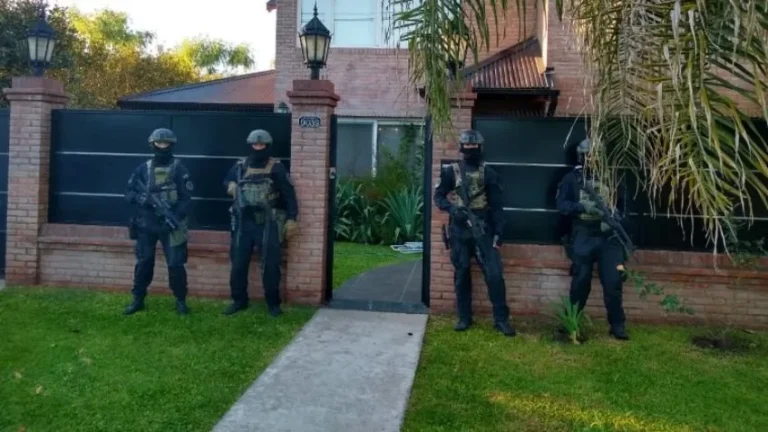 Eslabón clave en el lavado de Alvarado, acusado también de operar para Granthon, volvió tras las rejas