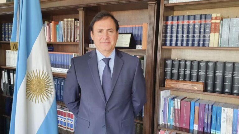 El juez que prohibió publicar los audios de Karina Milei tiene nueve denuncias: cinco por acoso sexual