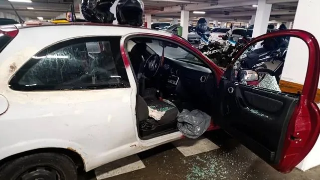 Rescataron a un niño que estaba encerrado en un auto estacionado dentro de un shopping