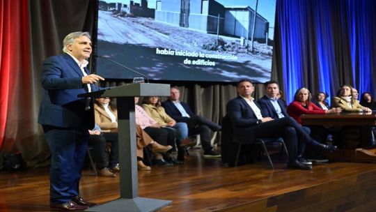 Espada de Llaryora critica a Milei y propone expandir el modelo productivo de Córdoba al país