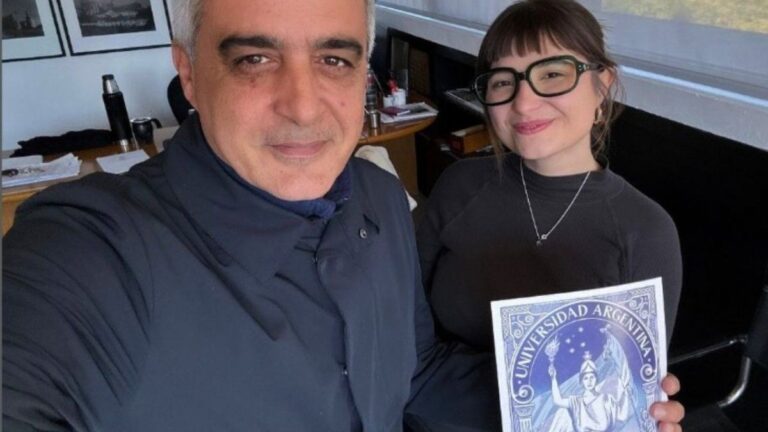 Pilar Dibujito en la UNR: la artista que creó el escudo símbolo de las marchas por la universidad pública