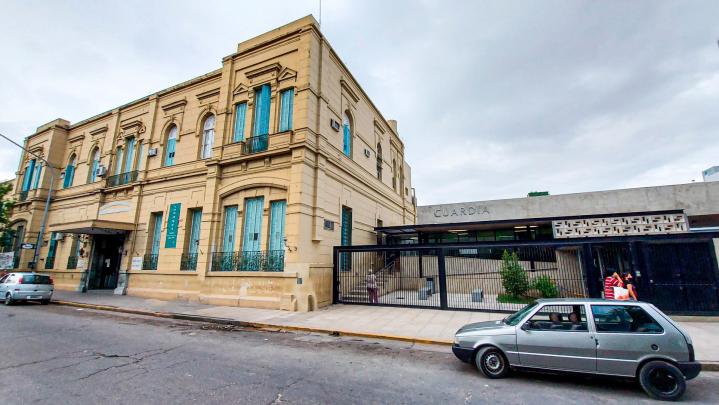 Estaba internado en el Hospital Cullen y salía a robar