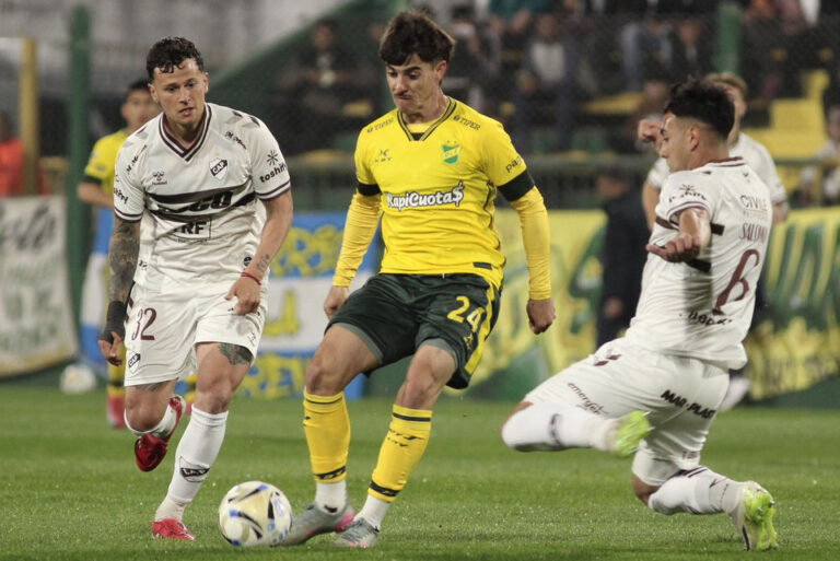 Platense reaccionó y derrotó a Defensa y Justicia