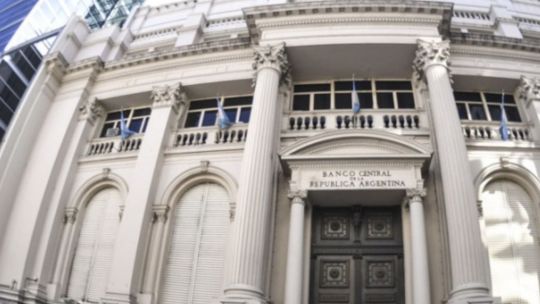 El Banco Central bajó la tasa de interés que paga a los bancos