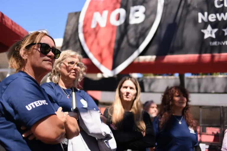 La protesta gremial de Utedyc logró que Newells pagara los sueldos adeudados