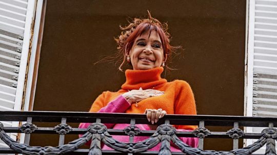Cristina sobre Milei y Caputo: Viene salado el precio que pagan los argentinos por tener gobiernos de derecha