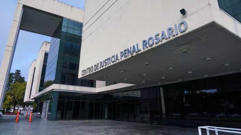El MPA jura la nueva Constitución como muestra de extrapoder
