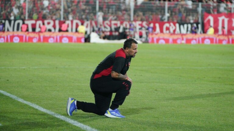 Newell’s en alerta: afuera Fabbiani, se busca un piloto de tormenta y el escenario del descenso