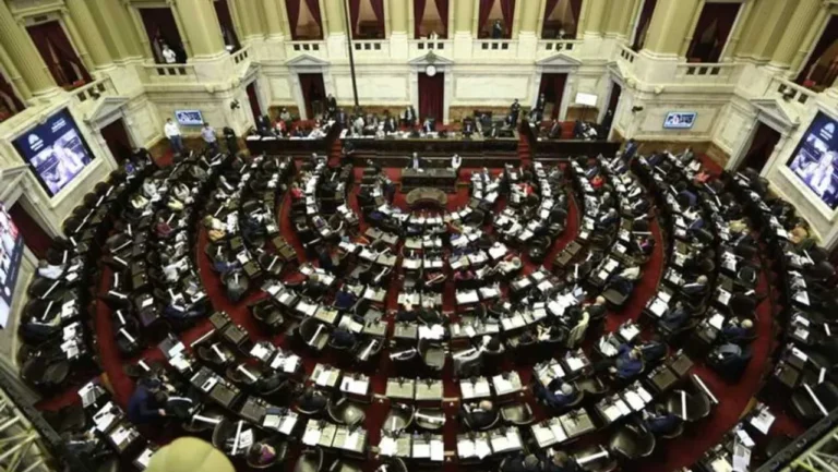 El gobierno confirmó que convocará al Congreso a sesiones extraordinarias para tratar las reformas laboral y tributaria