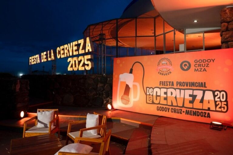 Godoy Cruz adelantó la Fiesta Provincial de la Cerveza con un evento que encendió el clima festivalero