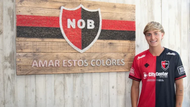 Jerónimo Gómez Mattar extendió su vínculo con Newells y buscará sumar más minutos en 2026