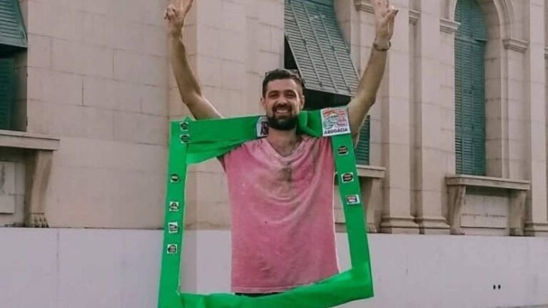 Aprobó sólo 13 materias de la carrera y decía ser abogado: la estafa de $54 millones que sacude a Sunchales