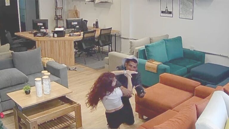 Brutal asalto en Echesortu: una vendedora fue atacada, golpeada y mordida durante un robo en su local