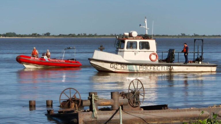Desesperada búsqueda en el río Paraná: un menor desapareció mientras se bañaba en Puerto General San Martín