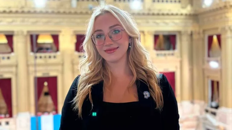 Chocó alcoholizada y sin registro: inhabilitan para conducir por 75 años a la funcionaria libertaria Eugenia Rolón