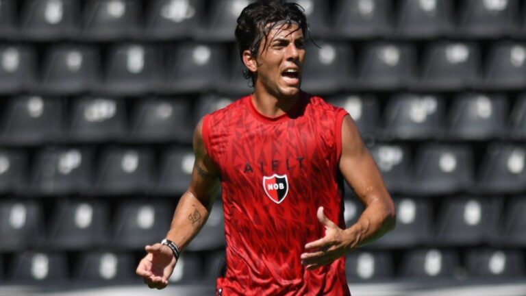 Newell’s: la dupla tiene la base del once en la cabeza para el debut en el Apertura