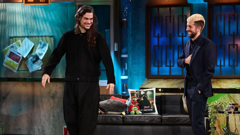 Oscar: brasileños, enfrenteados al director de Sirat en redes sociales, por sus comentarios desafortunados en televisión