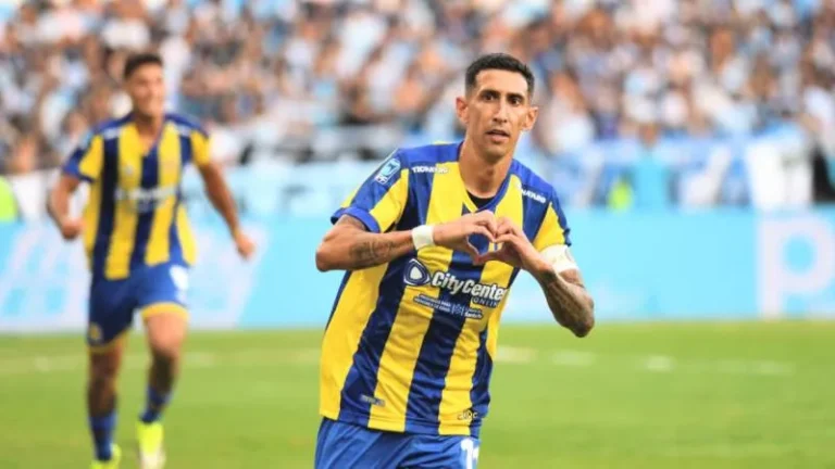 Ángel Di María sobre los silbidos en las canchas: Lo virtual no es real. La realidad está en la calle
