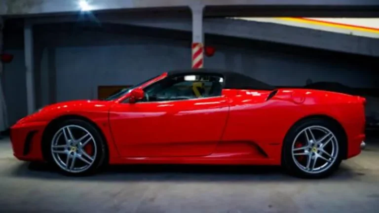 Subastan en 340 mil dólares la Ferrari F430 de Diego Maradona decomisada a narcos