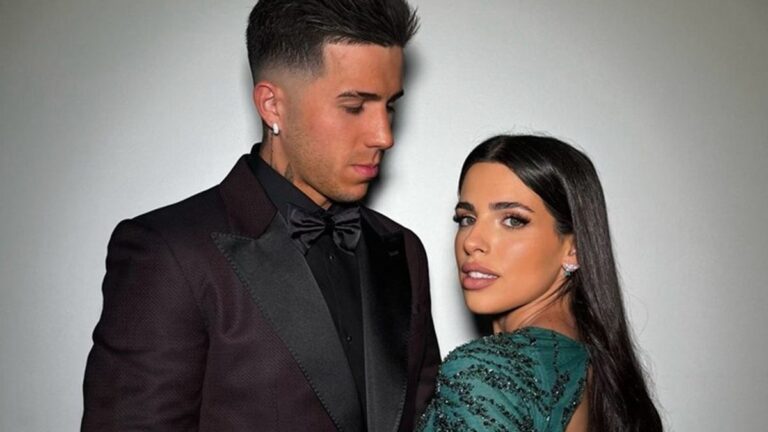 Con una foto súper sensual, Valentina Cervantes demostró su amor a Enzo Fernández