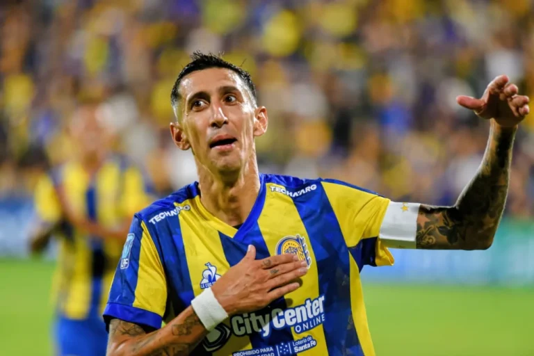 Gigante lleno de alegría: Central jugó el mejor partido de la era Almirón y derrotó 2-0 a Barracas con gritos de Copetti y Di María